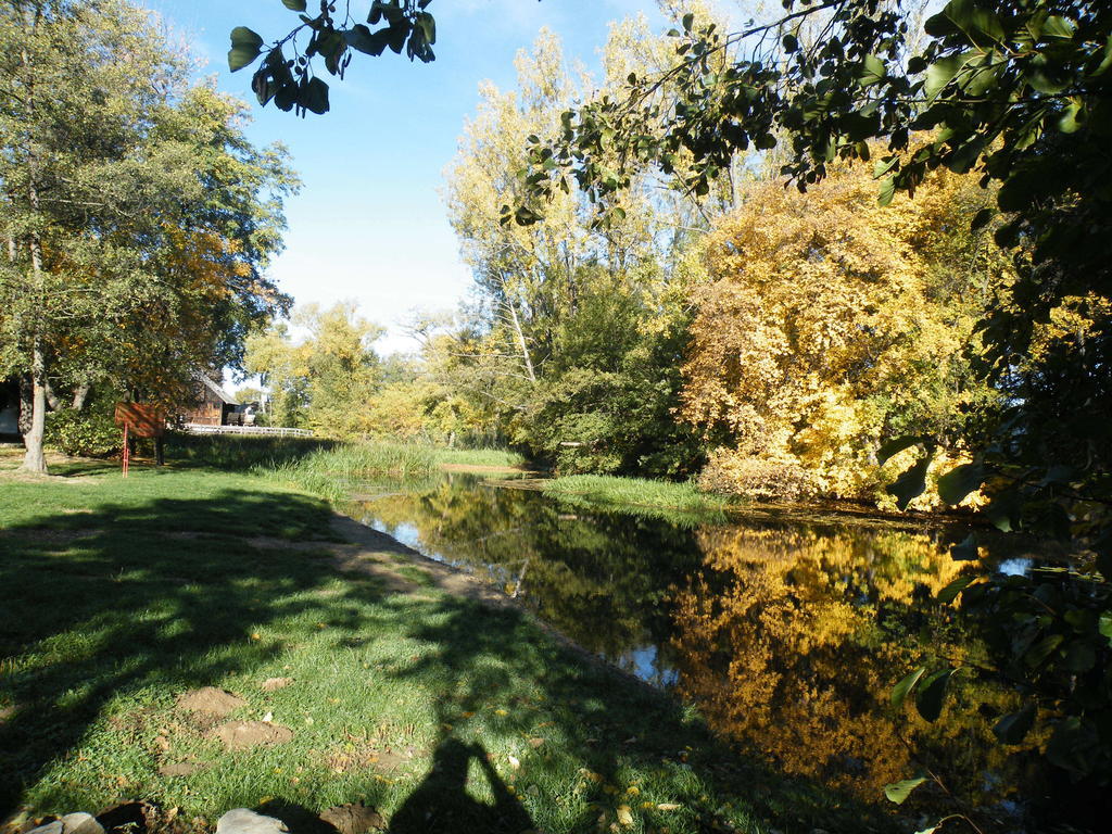 Vizimalom Kemping, Panzio Es Etterem Turistvandi Exterior foto